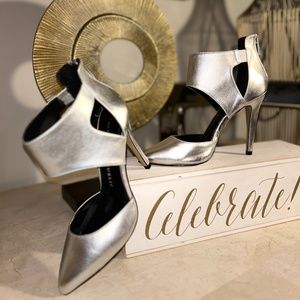 Rock & Republic Heel 🩶